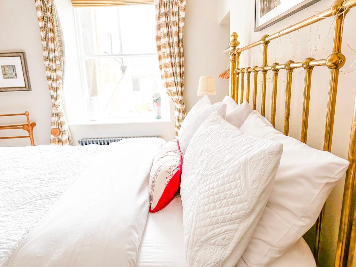 Unique 2 Bed In The Heart Of Bath With Parking Exterior foto