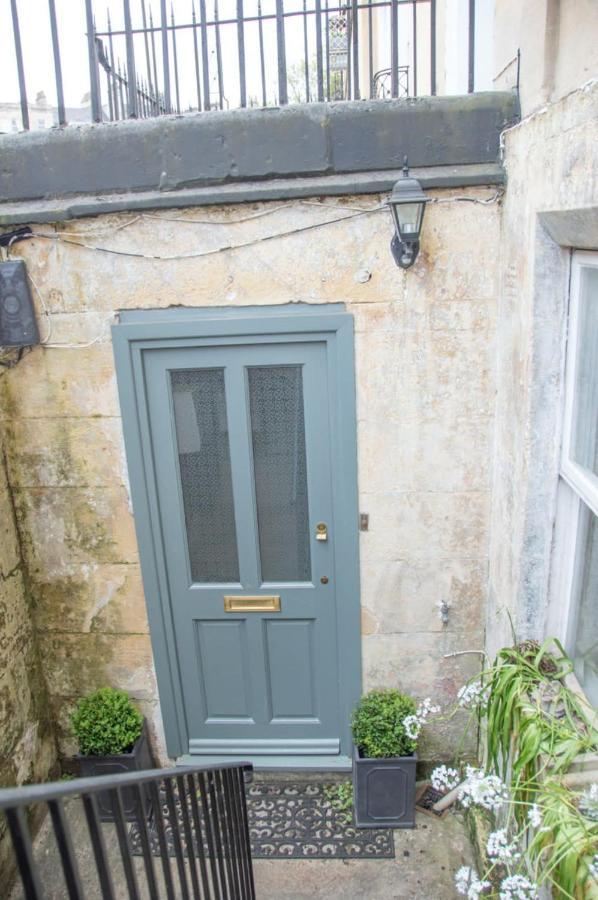 Unique 2 Bed In The Heart Of Bath With Parking Exterior foto