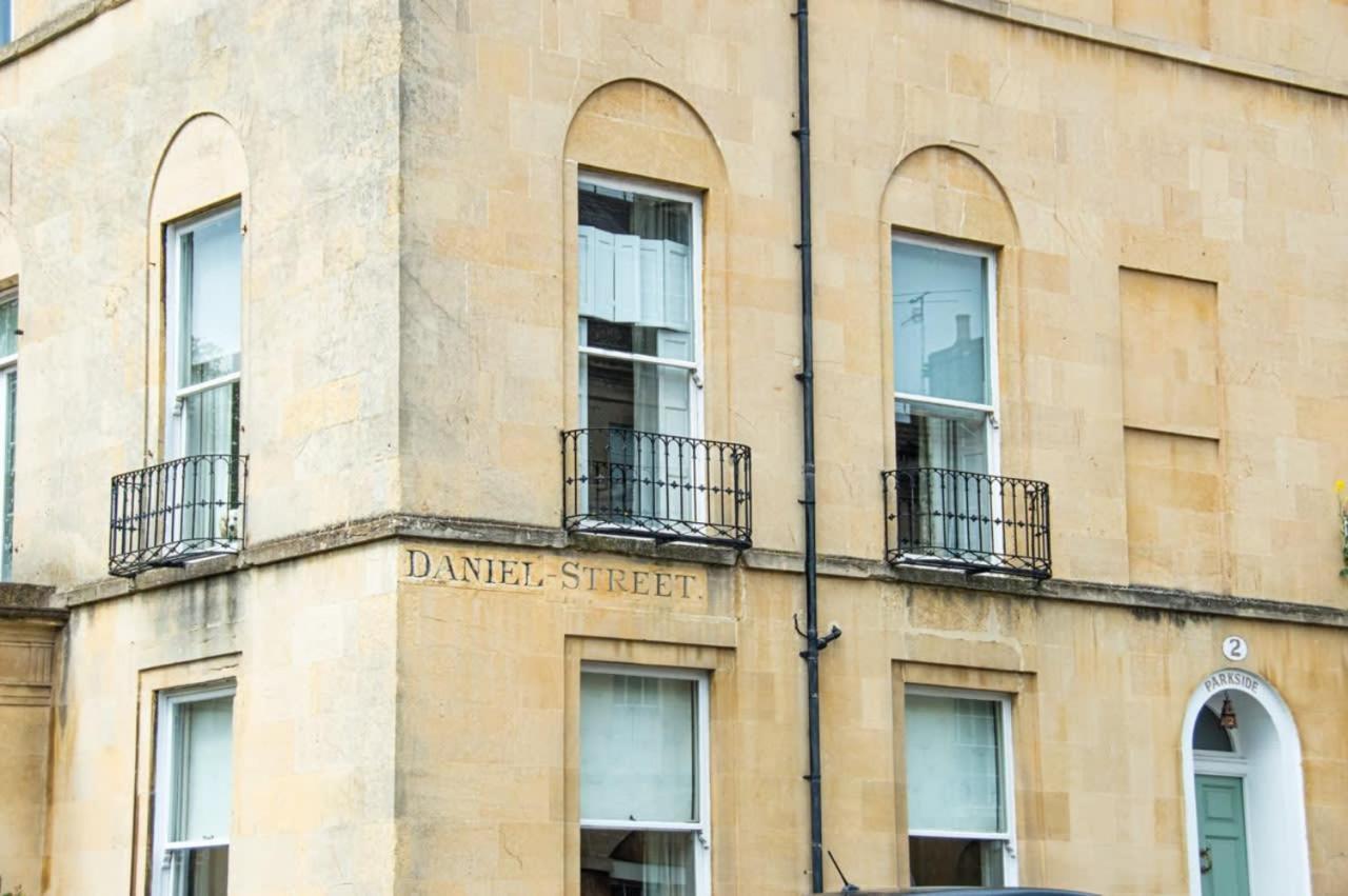 Unique 2 Bed In The Heart Of Bath With Parking Exterior foto