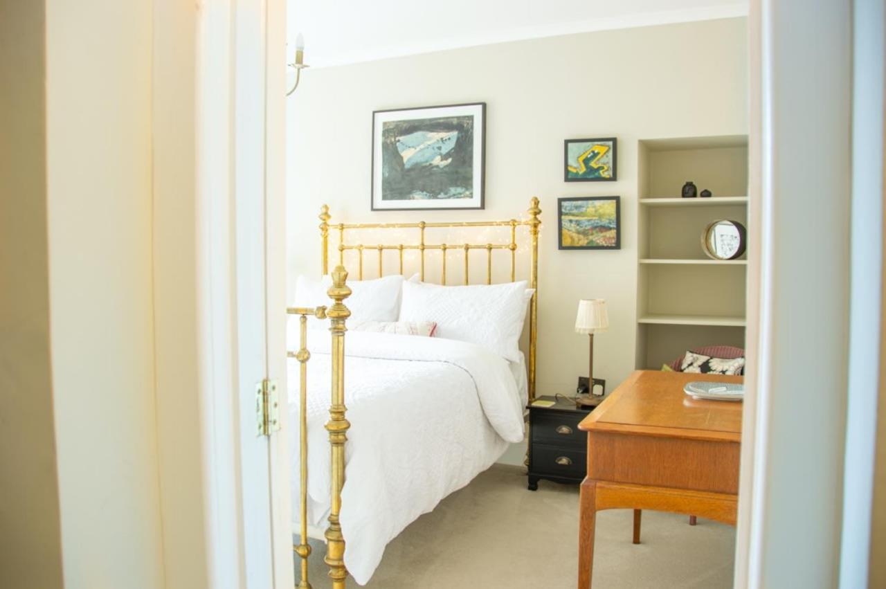 Unique 2 Bed In The Heart Of Bath With Parking Exterior foto